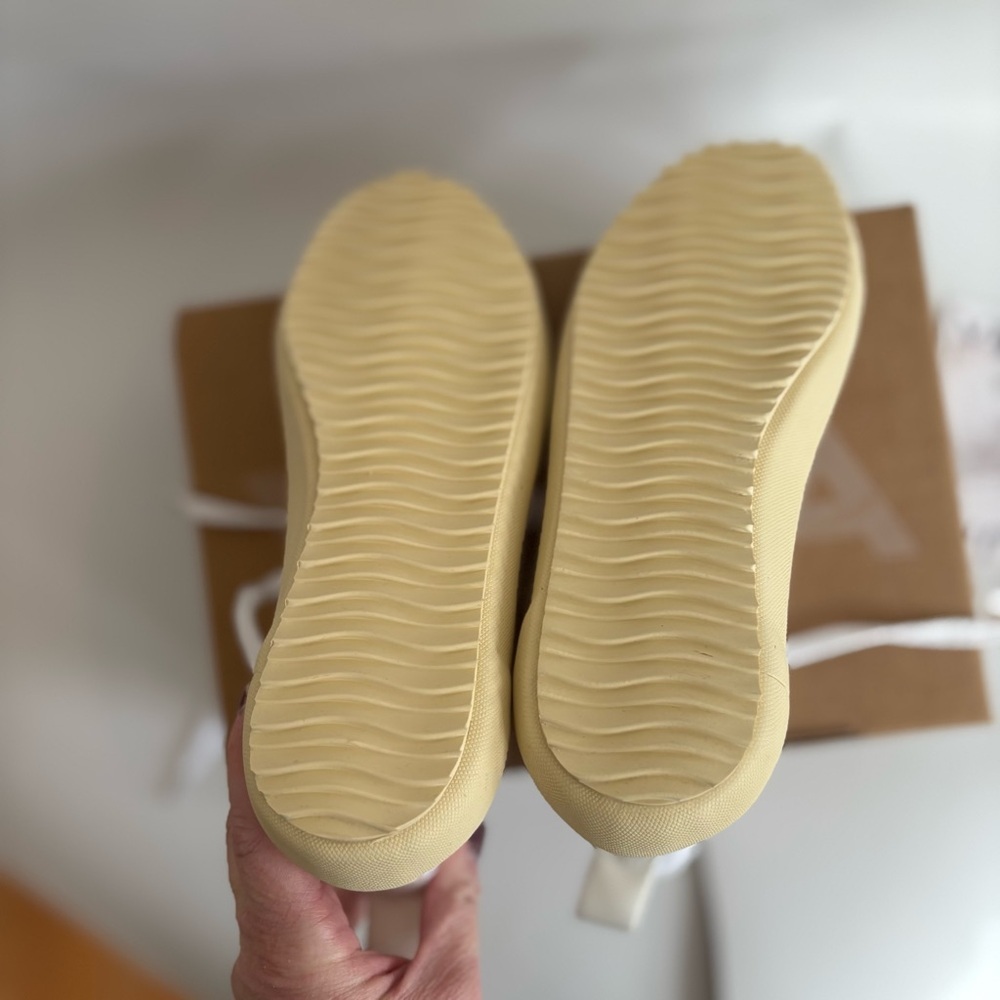 NIB Veja Nova HT Sneakers Canvas White Butter Sole Size 7 - Picture 5 of 8